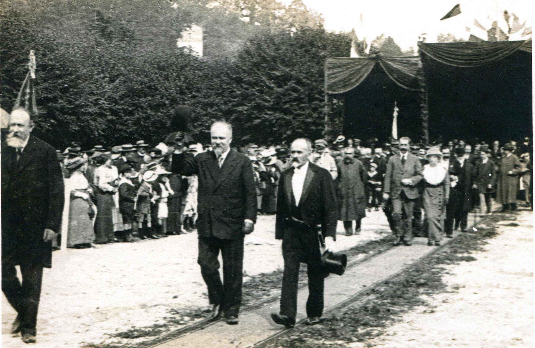 carre_militaire_image18